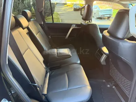 Toyota Land Cruiser Prado 2022 года за 34 200 000 тг. в Алматы – фото 17