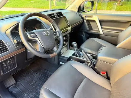 Toyota Land Cruiser Prado 2022 года за 34 200 000 тг. в Алматы – фото 8