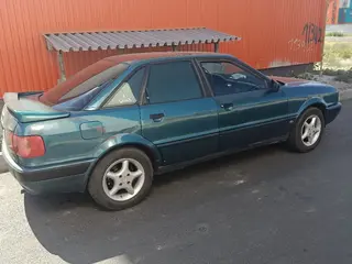 Audi 80