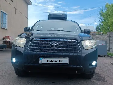 Toyota Highlander 2008 года за 10 200 000 тг. в Алматы – фото 2