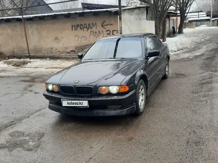 BMW 728 1997 года за 2 700 000 тг. в Алматы