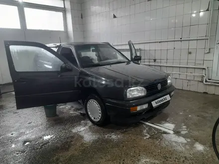 Volkswagen Golf 1993 года за 10 000 тг. в Алматы
