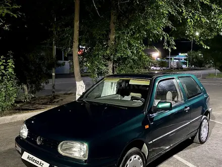 Volkswagen Golf 1995 года за 1 520 000 тг. в Шымкент