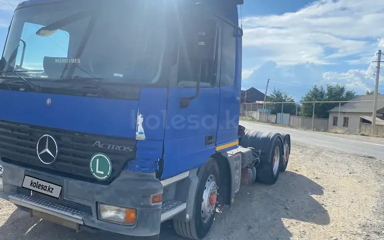 Mercedes-Benz  Actros 2000 года за 8 000 000 тг. в Жаркент