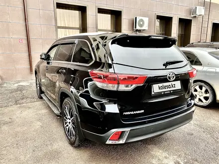 Toyota Highlander 2018 года за 20 555 555 тг. в Астана – фото 7