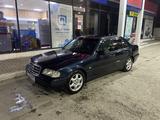 Mercedes-Benz C 240 1998 года за 2 500 000 тг. в Караганда