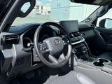 Toyota Land Cruiser 2023 года за 57 000 000 тг. в Астана – фото 5