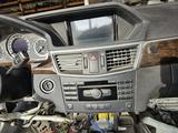 Магнитола монитор дисплей на мерседес W212 за 75 000 тг. в Шымкент – фото 2