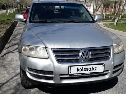 Volkswagen Touareg 2005 года за 3 800 000 тг. в Шымкент – фото 3