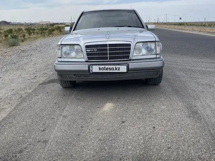 Mercedes-Benz E 220 1994 года за 2 500 000 тг. в Туркестан – фото 9