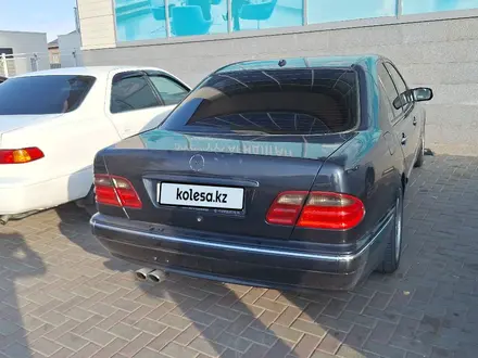 Mercedes-Benz E 320 2001 года за 5 000 000 тг. в Шиели – фото 7