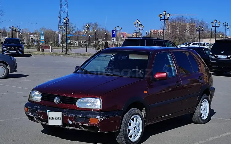 Volkswagen Golf 1993 годаүшін1 300 000 тг. в Семей