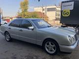 Mercedes-Benz E 230 1996 года за 2 300 000 тг. в Алматы – фото 3