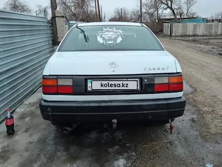 Volkswagen Passat 1991 года за 1 200 000 тг. в Астана – фото 2