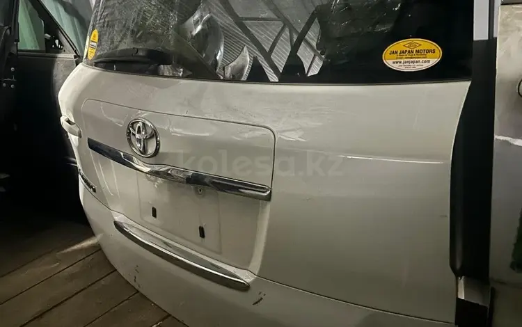 Крышка багажника на Toyota RAV4 XA30 USA за 300 000 тг. в Алматы