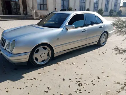 Mercedes-Benz E 280 1998 года за 3 300 000 тг. в Алматы – фото 4