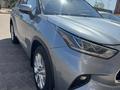 Toyota Highlander 2022 годаүшін20 800 000 тг. в Актау – фото 2