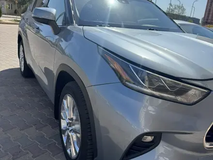 Toyota Highlander 2022 года за 24 800 000 тг. в Актау – фото 2
