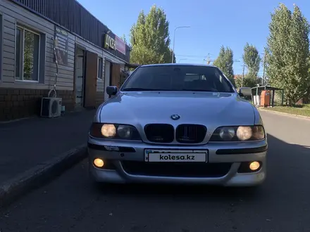 BMW 523 1998 года за 2 900 000 тг. в Астана