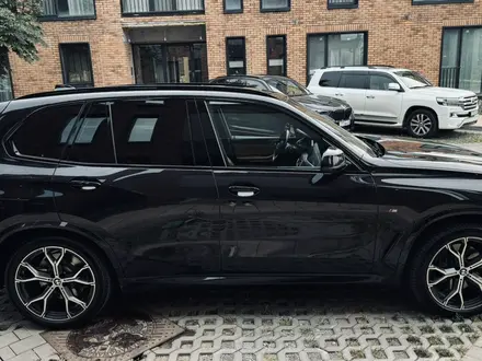 BMW X5 2021 года за 36 900 000 тг. в Алматы – фото 7