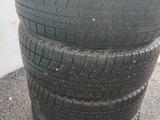 Комплект резины 215/55/17 за 125 000 тг. в Павлодар