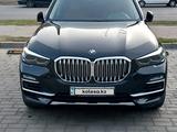 BMW X5 2018 года за 38 800 000 тг. в Усть-Каменогорск – фото 2