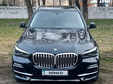 BMW X5 2018 года за 38 800 000 тг. в Усть-Каменогорск – фото 7