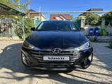 Hyundai Elantra 2019 года за 8 599 999 тг. в Актау – фото 2