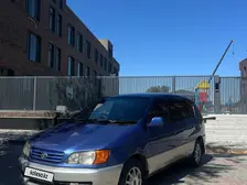 Toyota Ipsum, 1997