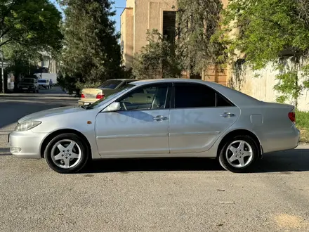 Toyota Camry 2005 года за 3 800 000 тг. в Шымкент – фото 2