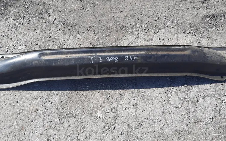 Усилитель заднего бампера гольф 3 за 7 000 тг. в Караганда