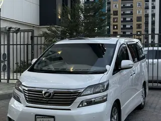 Toyota Vellfire, 2012