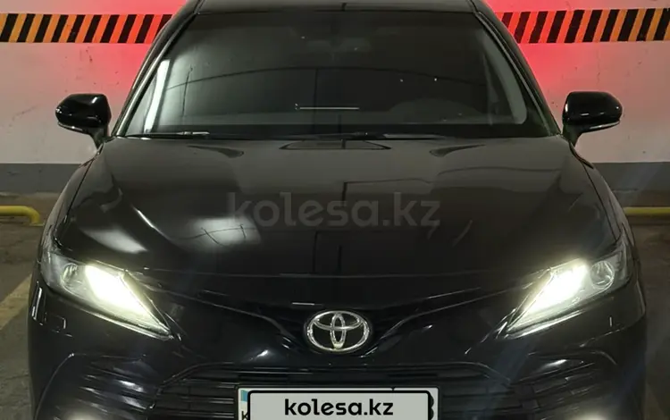 Toyota Camry 2022 годаfor14 200 000 тг. в Алматы