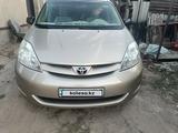 Toyota Sienna 2009 года за 8 500 000 тг. в Есик – фото 2