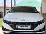 Hyundai Elantra 2023 года за 9 900 000 тг. в Шымкент