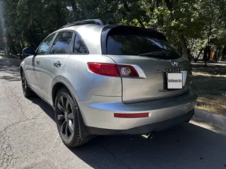 Infiniti FX35