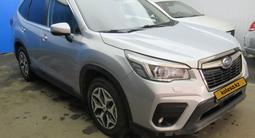 Subaru Forester 2018 года за 8 875 800 тг. в Актобе – фото 2