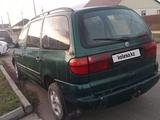 Volkswagen Sharan 1997 годаүшін1 100 000 тг. в Уральск – фото 4