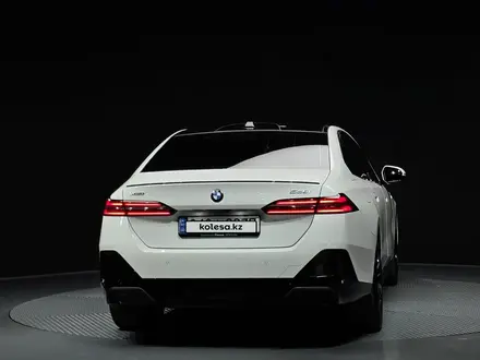 BMW 530 XDrive 2024 года за 35 000 000 тг. в Алматы – фото 6