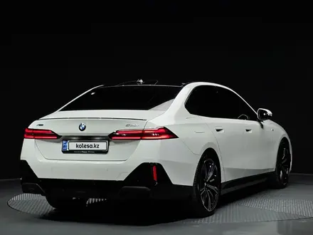 BMW 530 XDrive 2024 года за 35 000 000 тг. в Алматы – фото 7