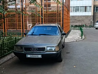 Audi 100, 1990