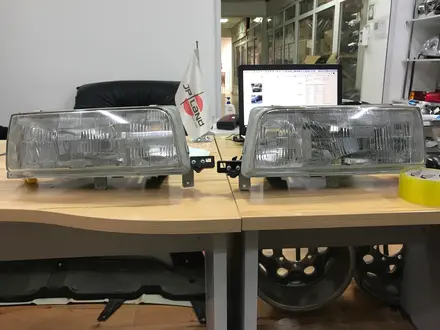 Фары для Toyota Camry за 50 000 тг. в Астана