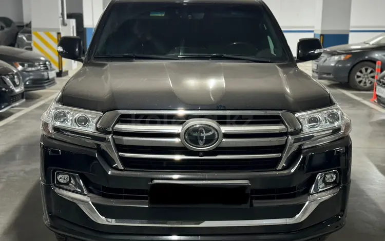 Toyota Land Cruiser 2019 годаfor38 500 000 тг. в Астана