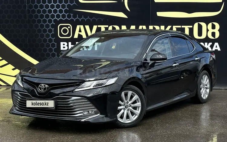 Toyota Camry 2018 года за 13 350 000 тг. в Тараз