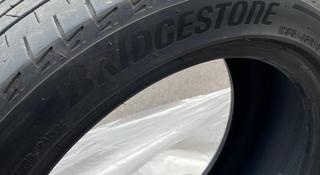 Bridgestone Turanza 235/45/18 за 30 000 тг. в Алматы