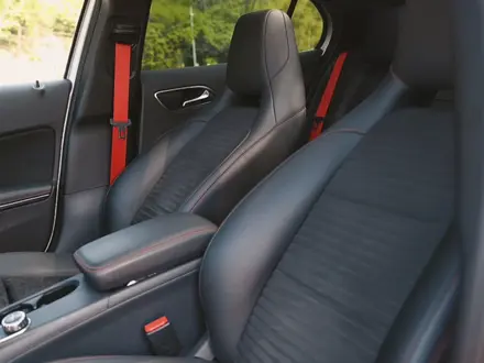 Mercedes-Benz GLA 45 AMG 2017 года за 16 300 000 тг. в Алматы – фото 61