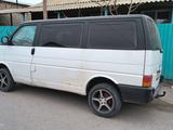 Volkswagen Caravelle 1993 года за 3 500 000 тг. в Тараз