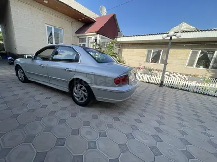 Hyundai Sonata 2002 года за 1 650 000 тг. в Шымкент – фото 4