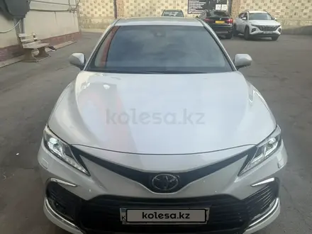 Toyota Camry 2023 года за 18 000 000 тг. в Алматы – фото 8