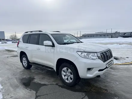 Toyota Land Cruiser Prado 2022 года за 23 400 000 тг. в Уральск – фото 3